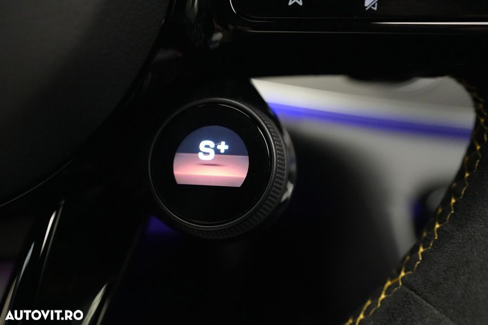Mercedes-Benz AMG GT 4-door Coupe - 38