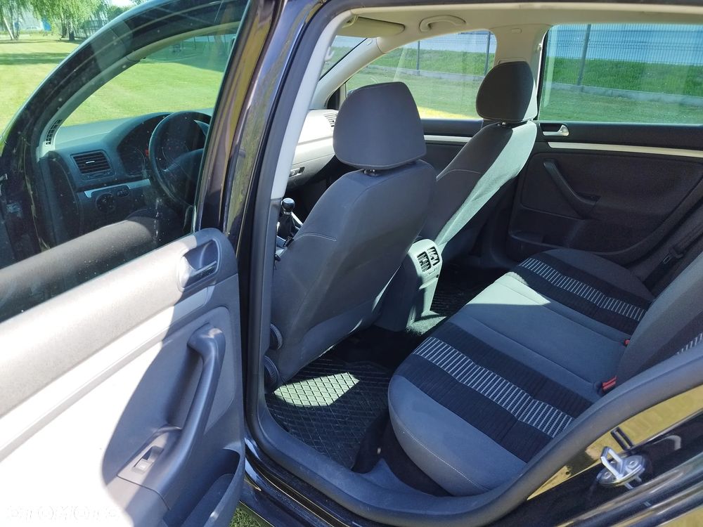 Volkswagen Golf - 3