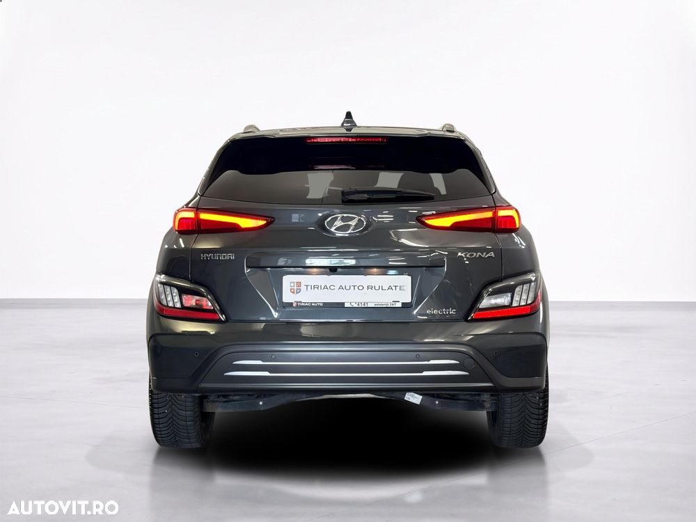 Hyundai KONA - 5