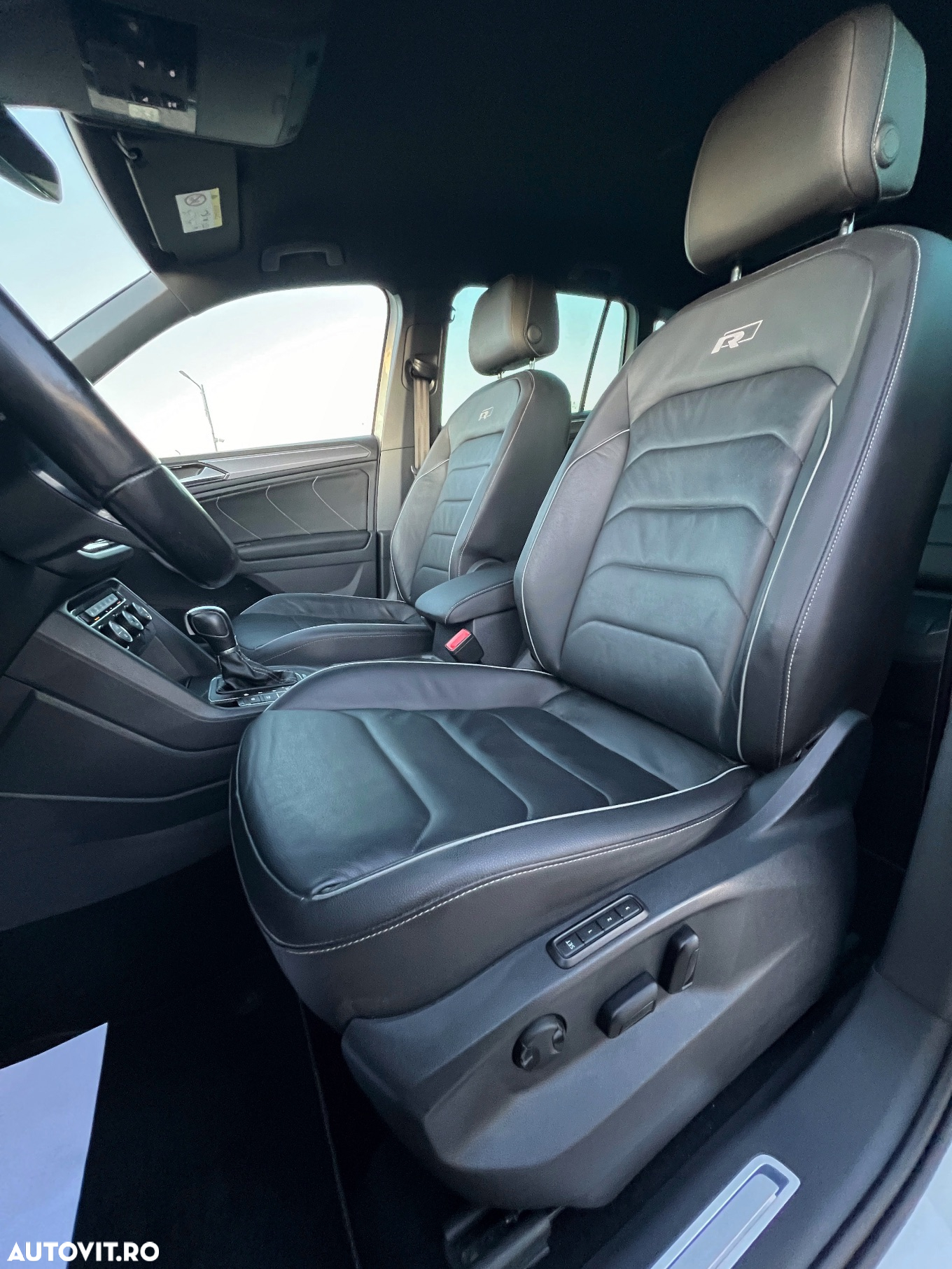 Volkswagen Tiguan 2.0 TDI SCR 4MOTION DSG Highline - 30