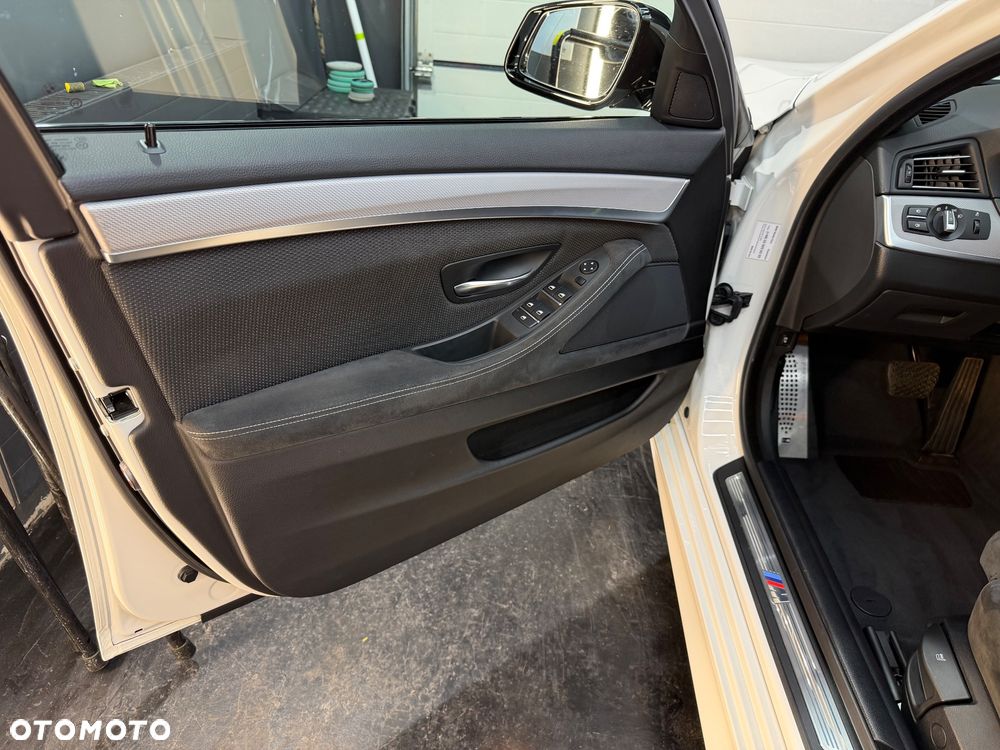 BMW Seria 5 520d - 11