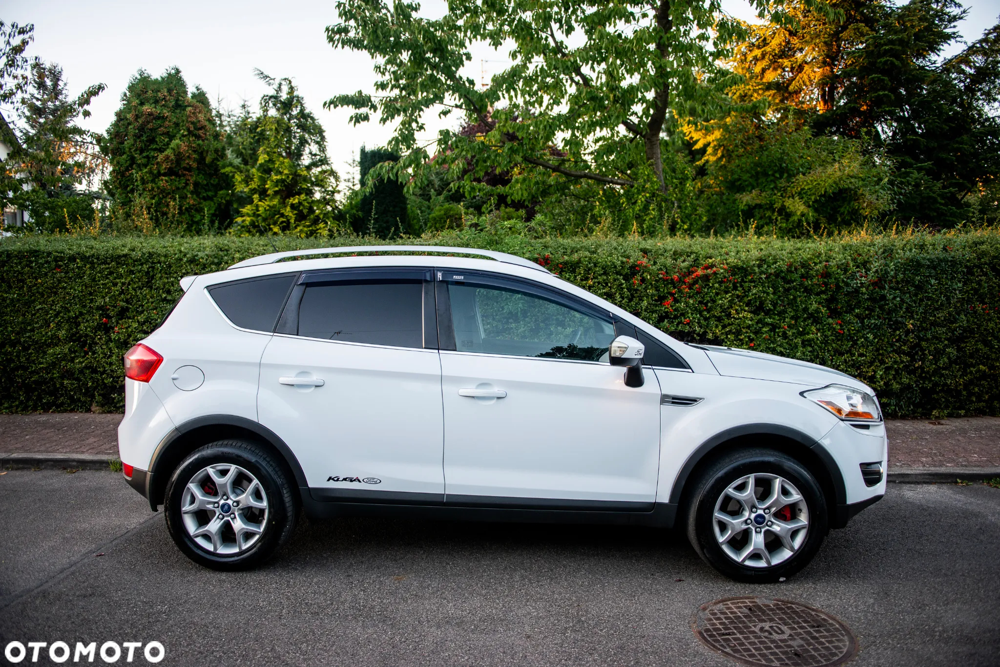 Ford Kuga 2.0 TDCi 4WD Titanium - 4