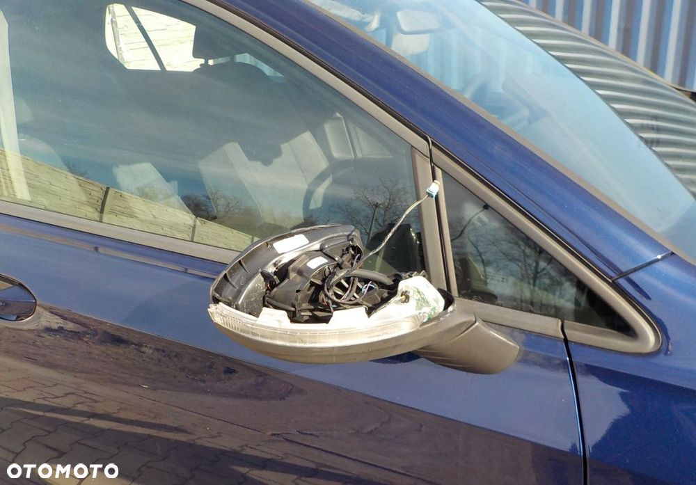 Volkswagen Golf - 18