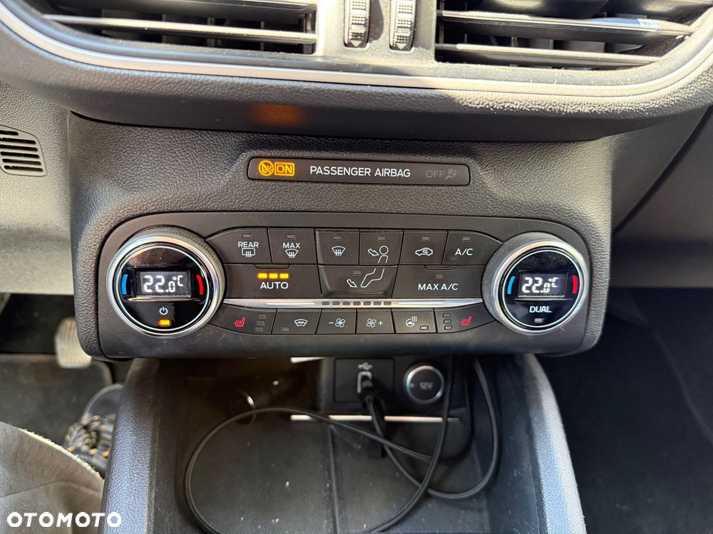 Ford Focus 1.5 TDCi Titanium - 9