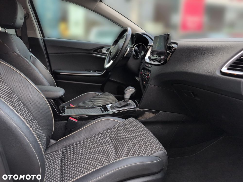 Kia XCeed 1.5 T-GDI L Business Line DCT - 9