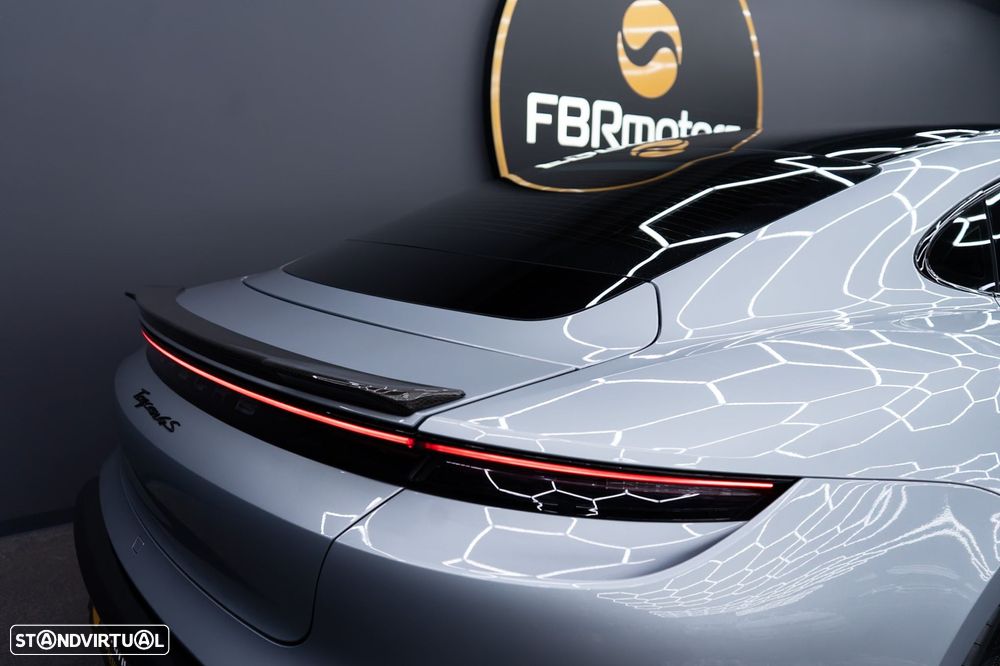 Porsche Taycan 4S - 17