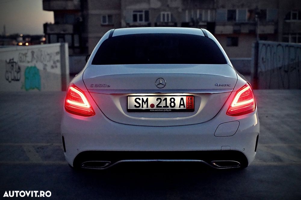 Mercedes-Benz C 300 e 4MATIC Aut. - 25