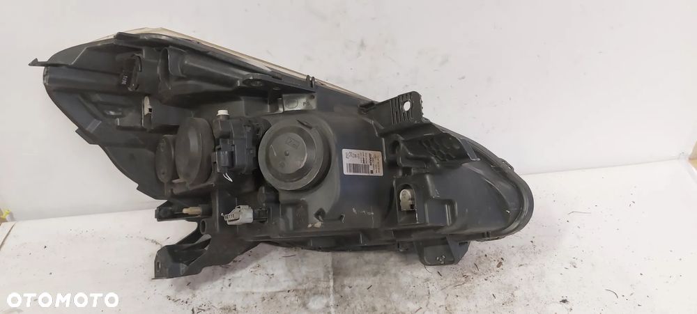 .  PRZOD PRZEDNIA LAMPA LEWA RENAULT CLIO 3 LIFT - 4