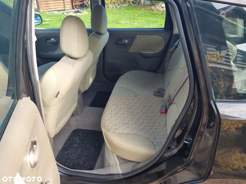 Nissan Note - 10