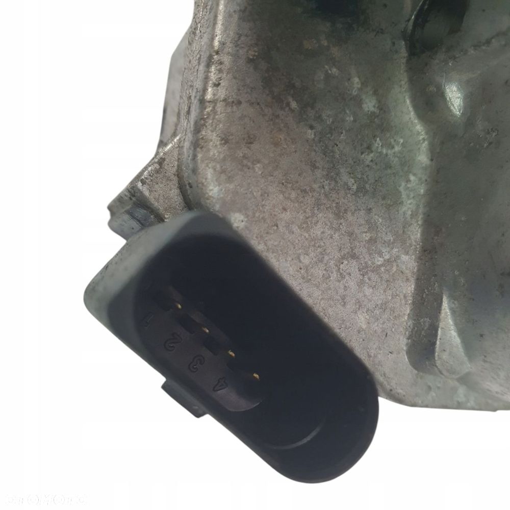PRZEPUSTNICA Audi A6 C6 2.0 TDI 703703700 4 PINY - 5