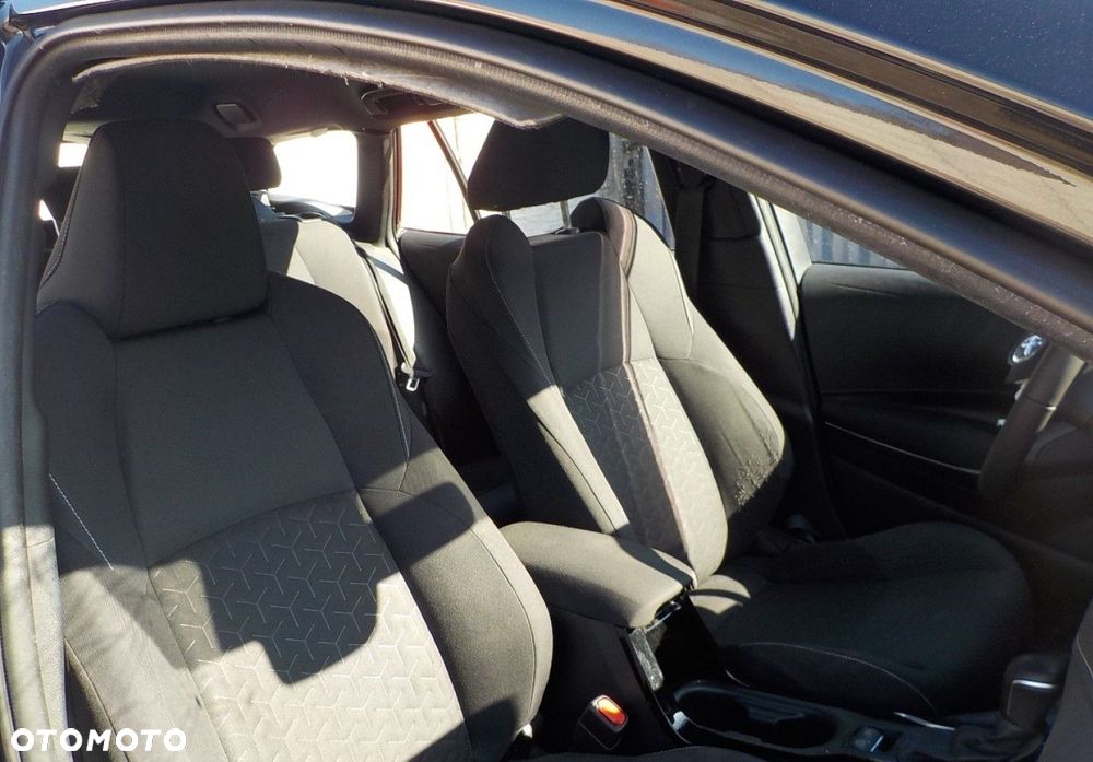 Toyota Corolla - 33