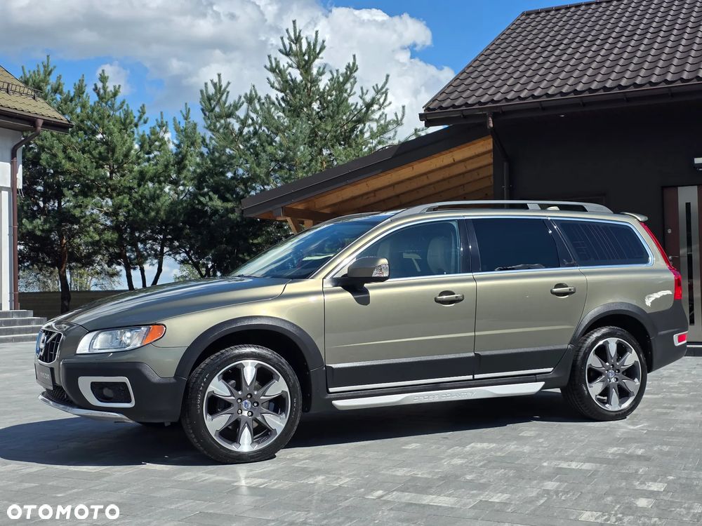 Volvo XC 70 D5 AWD Summum - 11
