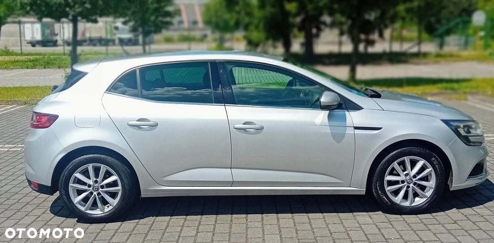 Renault Megane 1.5 dCi Energy Life EU6 - 32