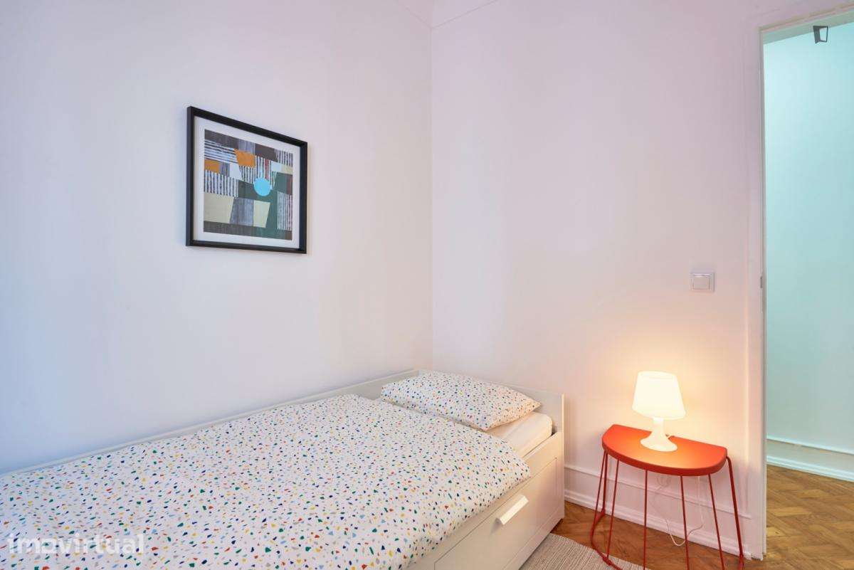 Quarto - localizado em Entrecampos Lisbon - Grande imagem: 4/21