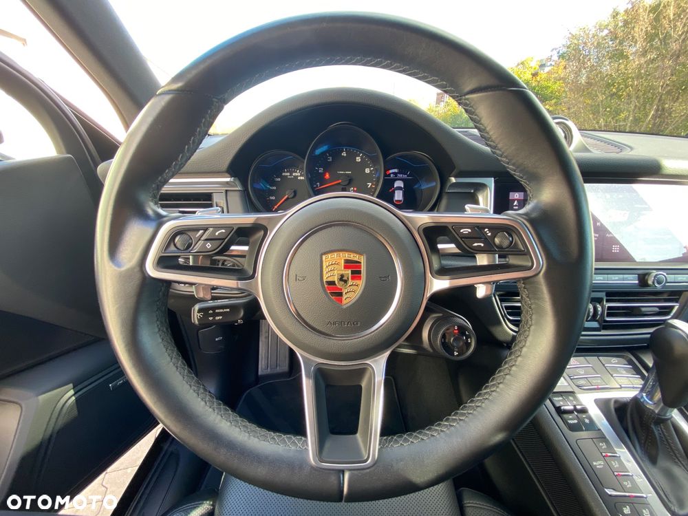 Porsche Macan - 10