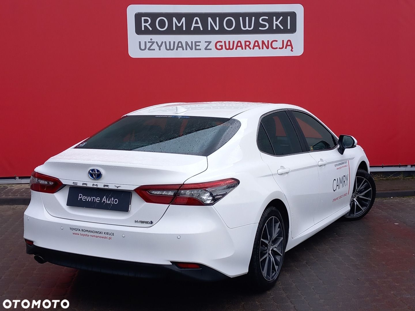 Toyota Camry - 5
