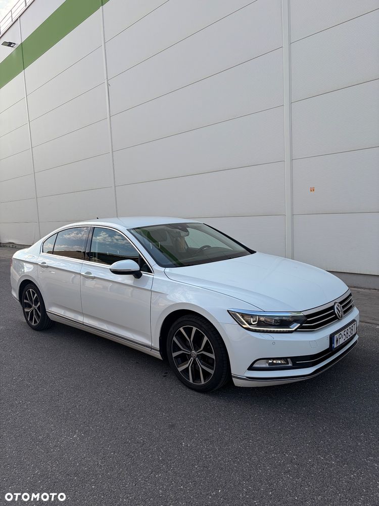 Volkswagen Passat 1.8 TSI (BlueMotion Technology) DSG Highline - 1