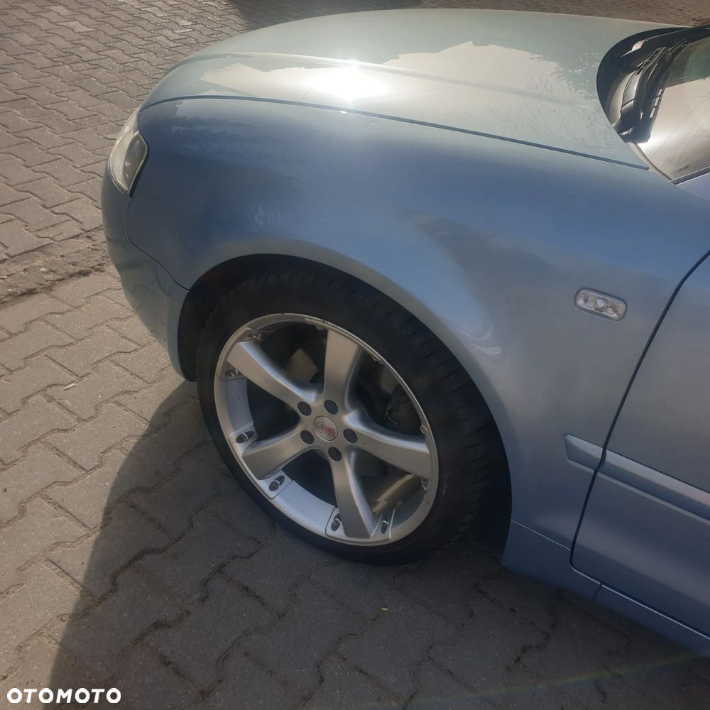 Audi A4 Cabrio 2.5 TDI - 5