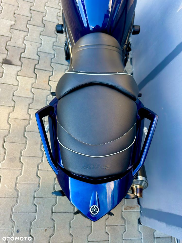 Yamaha FZ - 20