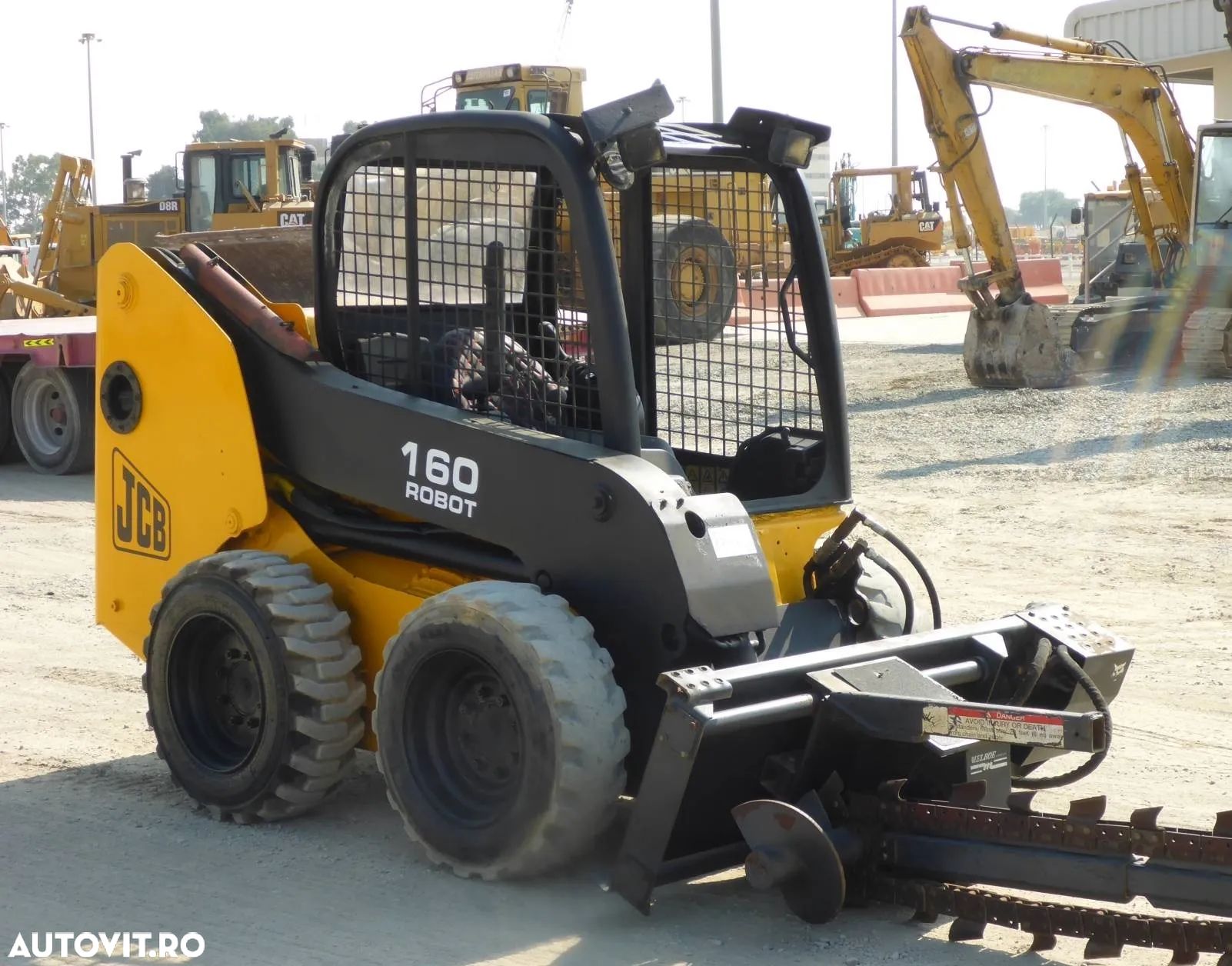 JCB 160 ROBOT Mini încărcător - 1