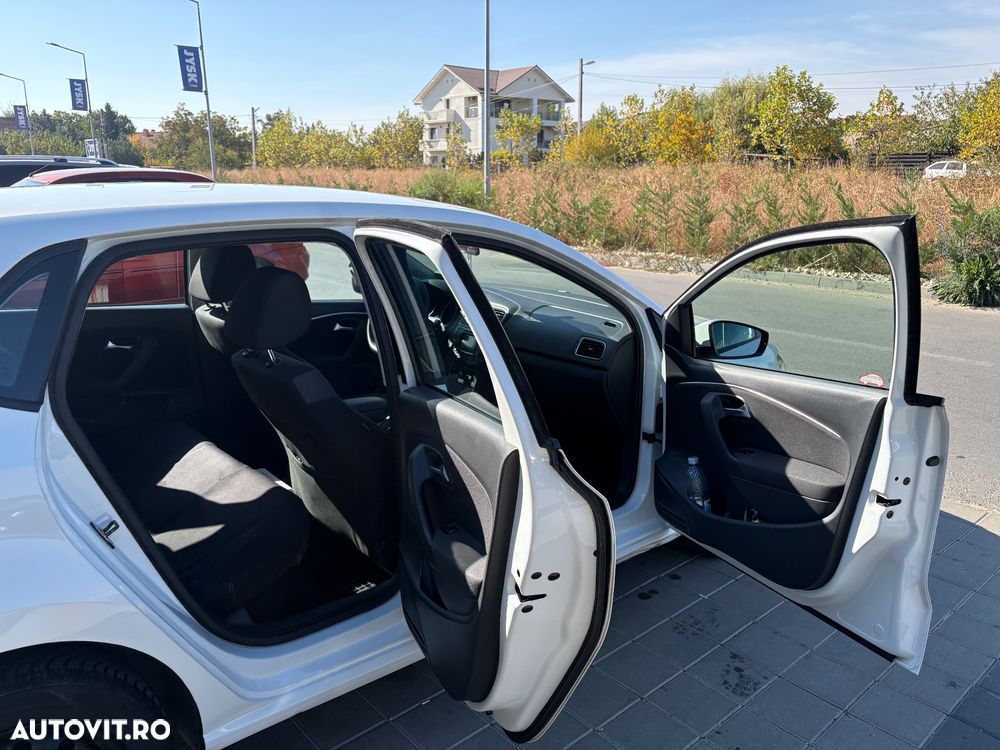 Volkswagen Polo - 12