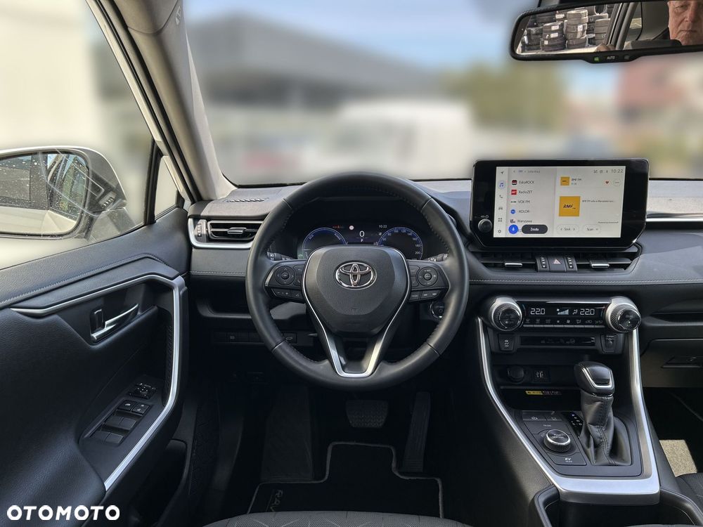 Toyota RAV4 - 10