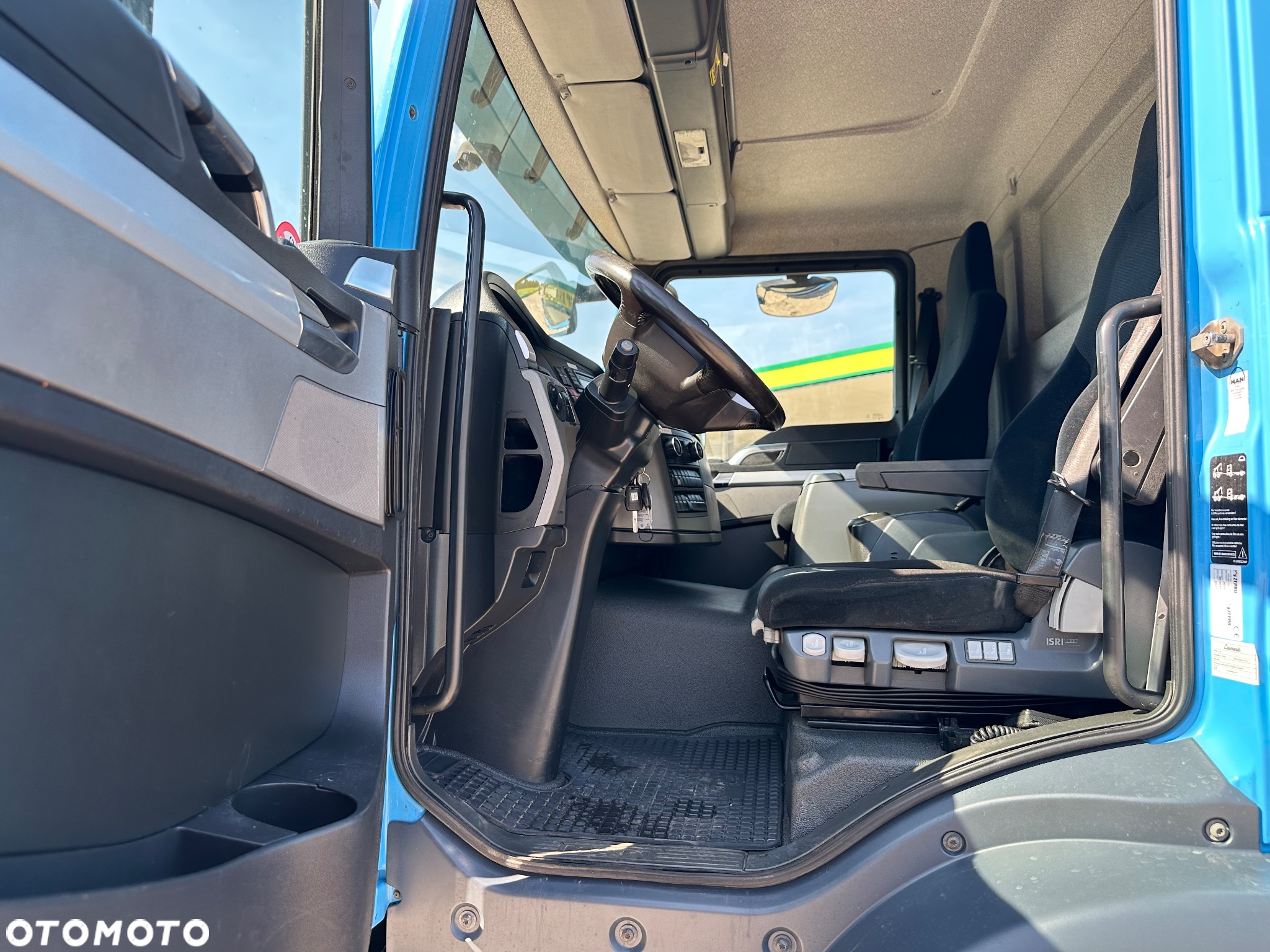 MAN TGM 26.290  KONTENER 33 PALETY  ORG. 275 TYS KM -dl 8.50m - 14