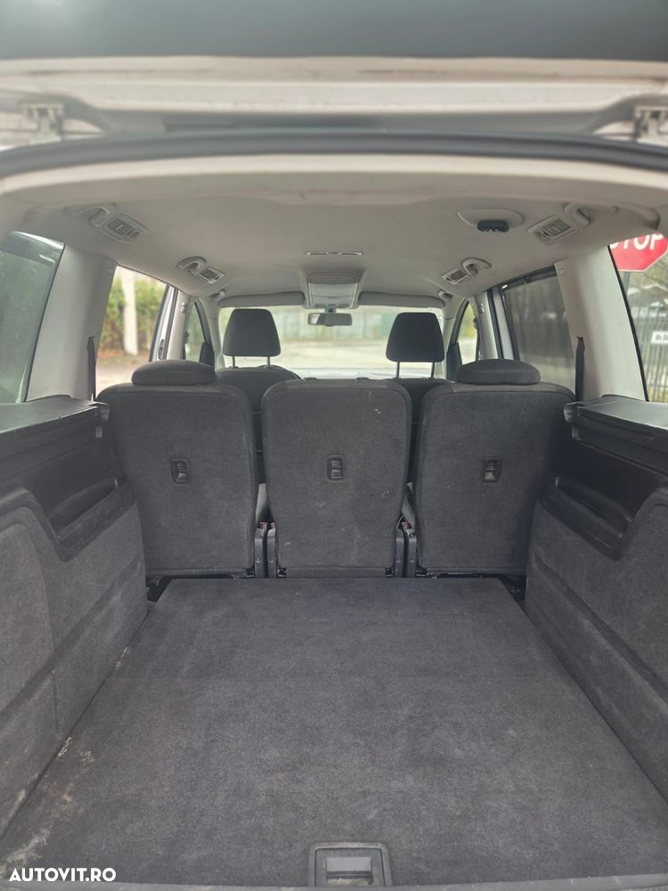 Volkswagen Sharan 2.0 TDI DSG BlueMotion Technology Comfortline - 12