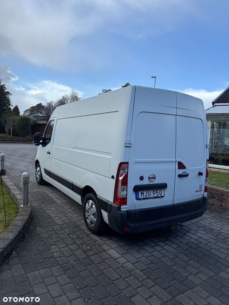 Nissan NV400 - 4