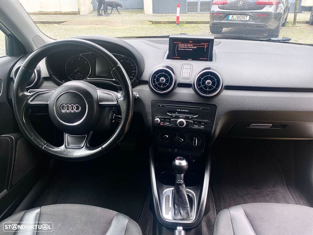 Audi A1 1.6 TDI Advance S-Tronic - 17