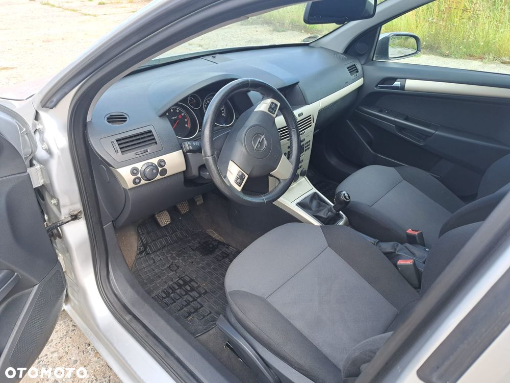 Opel Astra 1.6 Edition Sport - 24