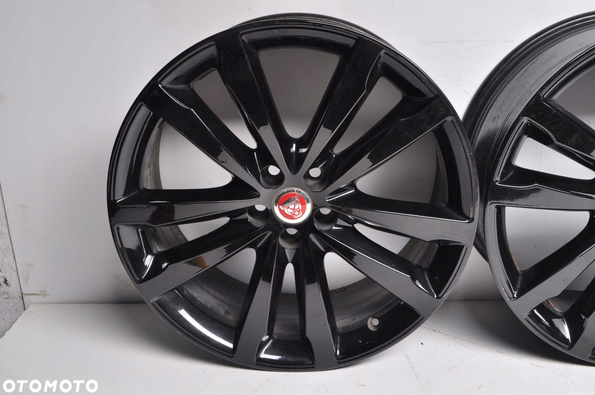 JAGUAR  FELGI ALUMINIOWE HK8M-1007-GA 20" 8.5J 5X108 ET45 - 14