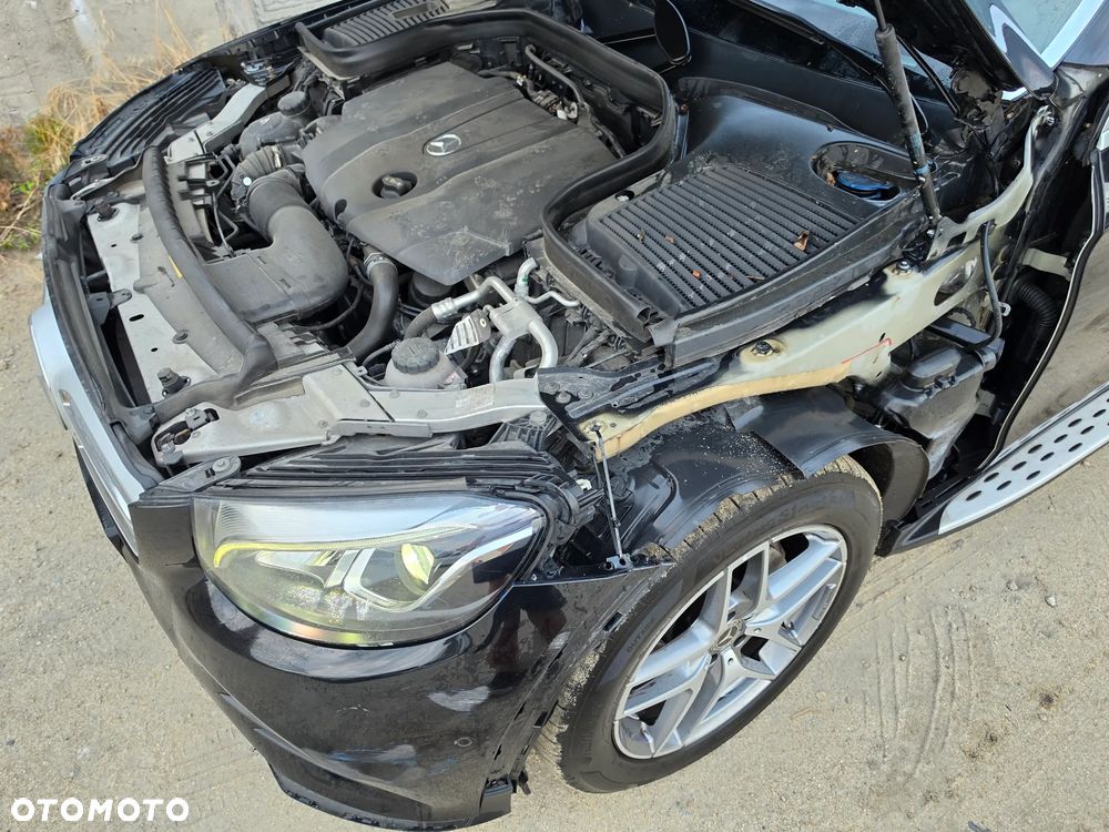 Mercedes-Benz GLC 250 d 4Matic 9G-TRONIC AMG Line - 17