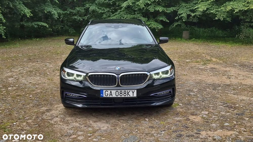 BMW Seria 5 520d xDrive Luxury Line sport - 8