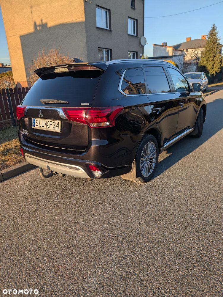Mitsubishi Outlander - 6