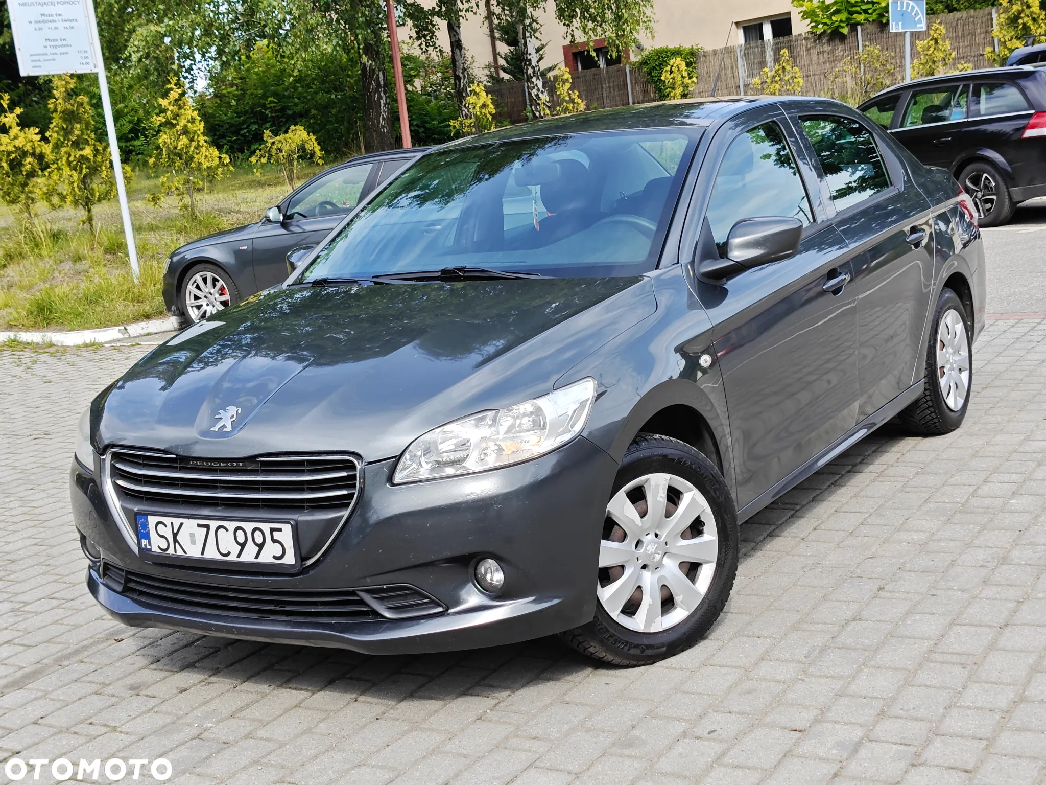 Peugeot 301 1.2 Pure Tech Access - 2