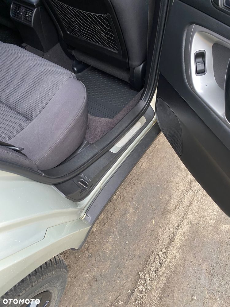 Subaru Outback 3.0RE 000 - 29