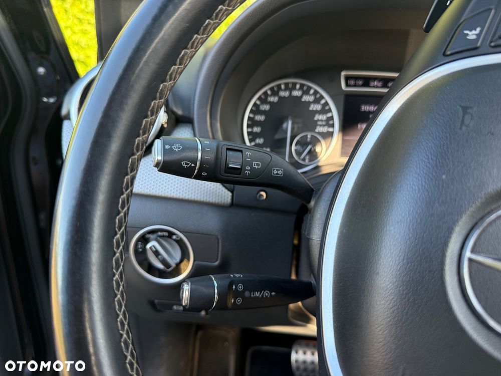 Mercedes-Benz Klasa B 180 CDI (BlueEFFICIENCY) 7G-DCT - 18