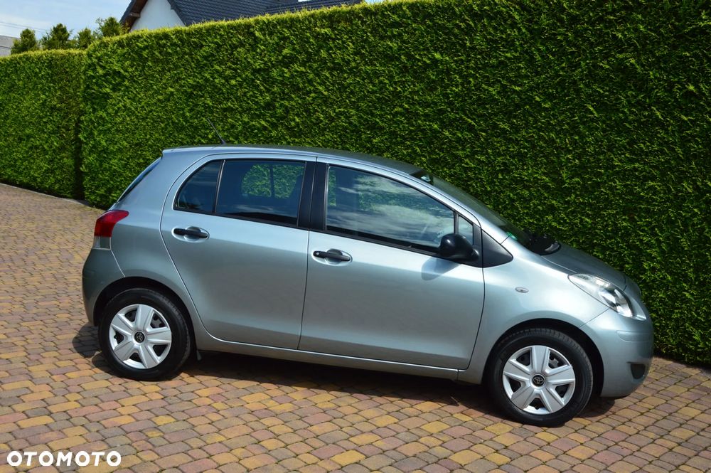 Toyota Yaris - 5