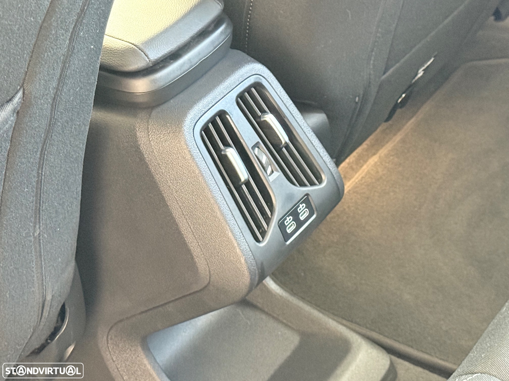 BMW iX1 xDrive30 - 43
