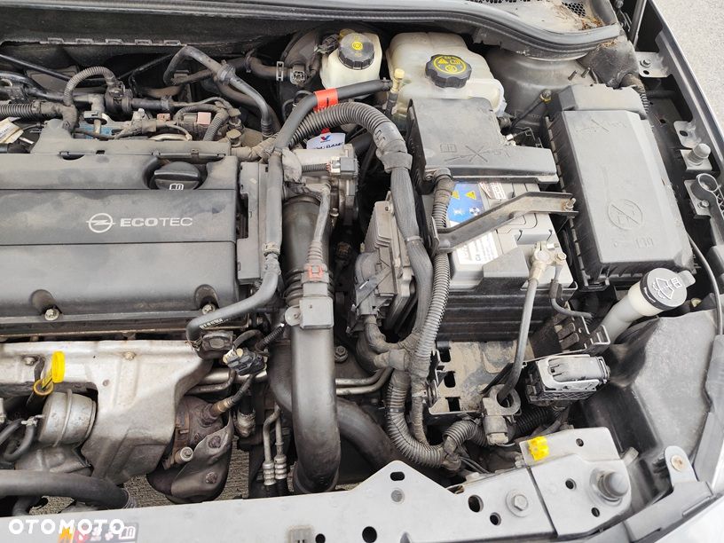Opel Astra 1.6 Turbo Automatik - 37