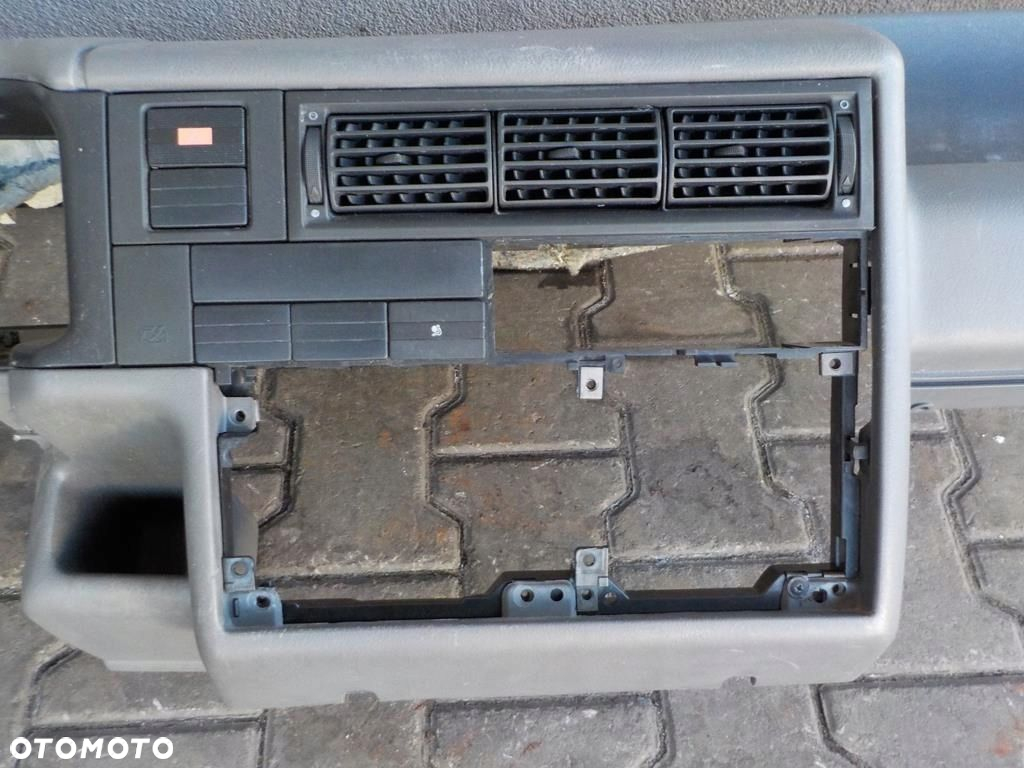 VW T4 96-98 DESKA ROZDZIELCZA KONSOLA - 4