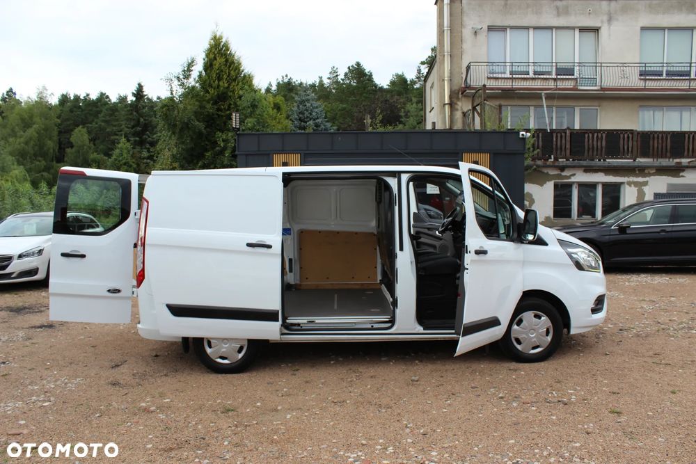 Ford TRANSIT CUSTOM - 25
