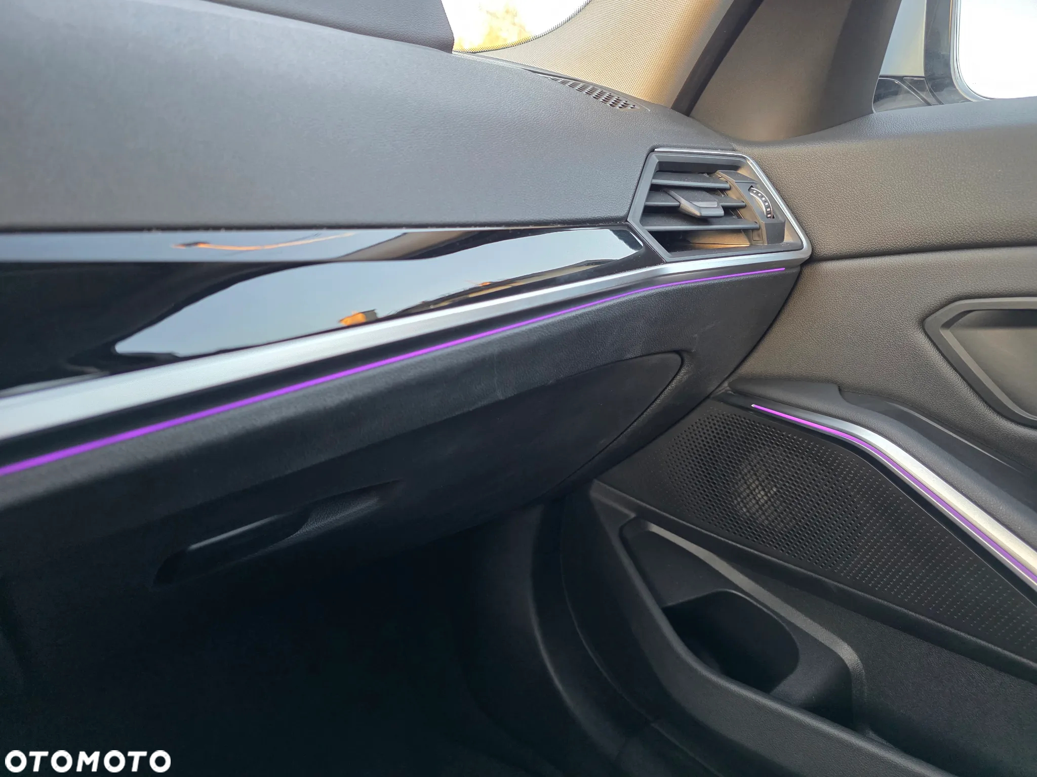 BMW Seria 3 320i Sport Line sport - 35