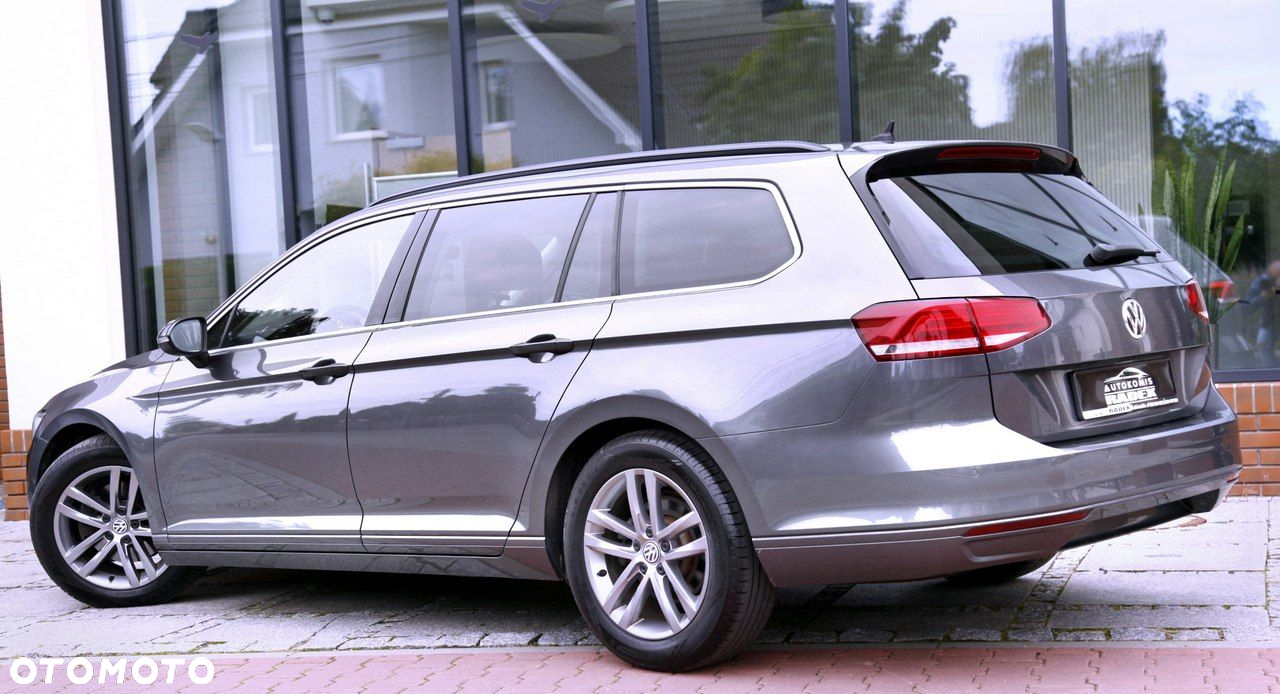 Volkswagen Passat - 6