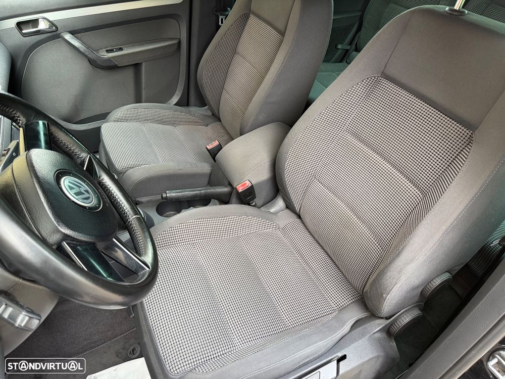 VW Touran 1.9 TDi Highline 7L - 6