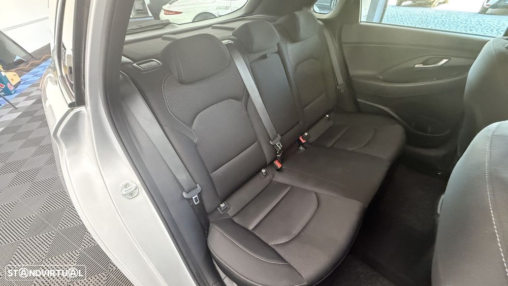 Hyundai i30 1.0 T-GDi Style+Navi - 16