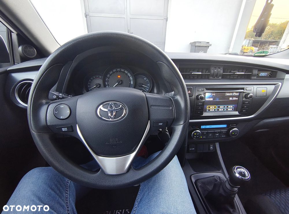Toyota Auris - 18