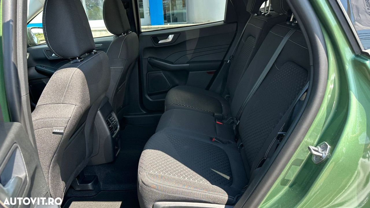 Ford Kuga - 12