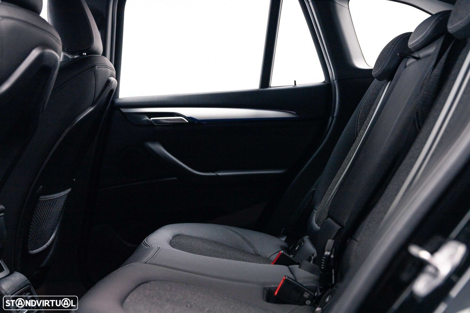 BMW X1 25 e xDrive Pack M - 46
